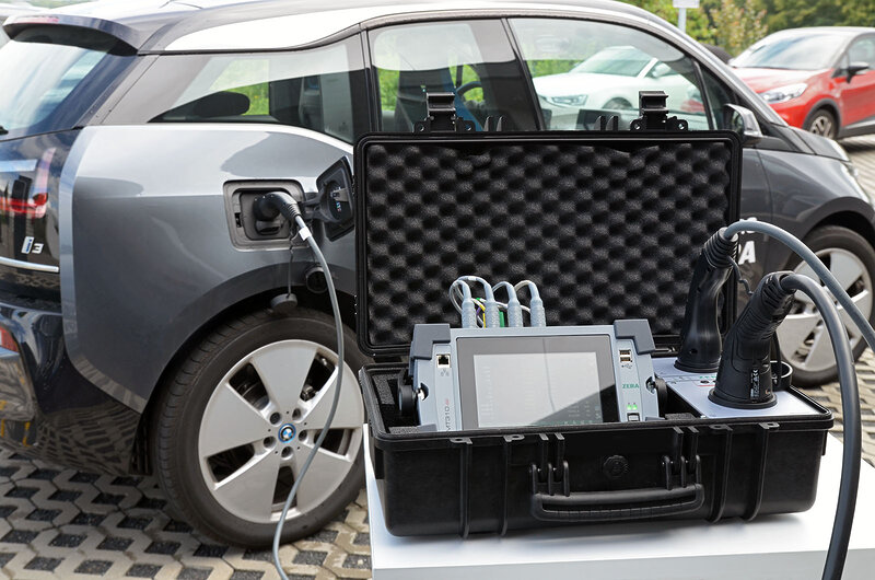 Testing-ev-charging-station-on-site_EMOB32_v1_1600px Testing-ev-charging-station-on-site_EMOB32_v1_1600px